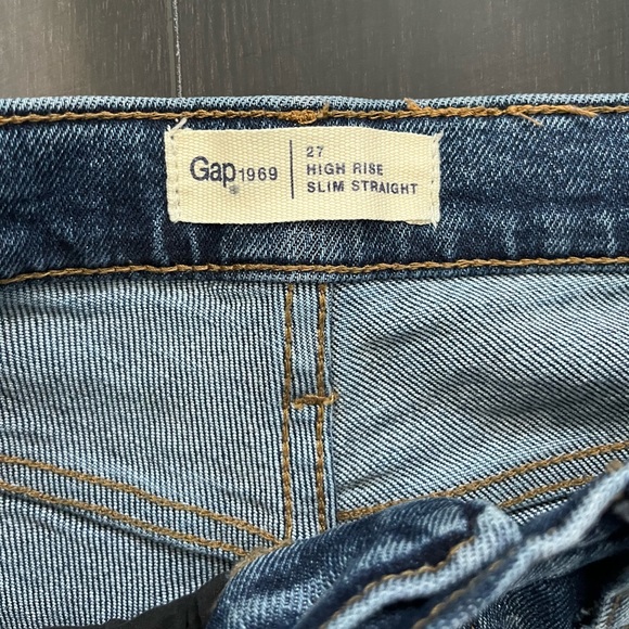 GAP High Rise Slim Straight Jean - Picture 7 of 8